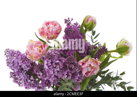 Bouquet de fleurs composé de tulipes et de lilas. Banque D'Images