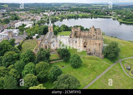 Vue aérienne sur le palais de Linlithgow West Lothian Banque D'Images