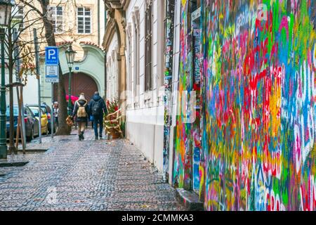 République tchèque, Prague, Mala Strana, Velkopřevorské náměstí (place du Grand Prieuré) mur John Lennon Banque D'Images