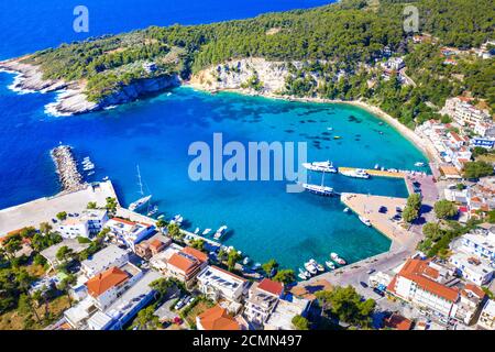 Patitiri est le port de l'île d'Alonnisos, en Grèce. Banque D'Images