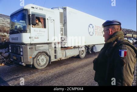 Le convoi de paix, action de l'humanité menée par l'association française Equilibre pour livrer des fournitures à la population assiégée de Sarajevo, Bosnie, ancienne Jugoslavia, Europe centrale Banque D'Images