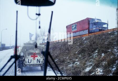 Le convoi de paix, action de l'humanité menée par l'association française Equilibre pour livrer des fournitures à la population assiégée de Sarajevo, Bosnie, ancienne Jugoslavia, Europe centrale Banque D'Images