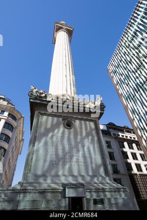 Le Monument de Londres, qui a été construit pour commémorer le Grand incendie de Londres en 1666 - Pudding Lane, Londres, royaume-uni, 2017 Banque D'Images