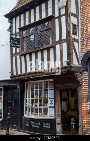 Bâtiment ancien à colombages dans la ville historique de Canterbury, dans le Kent, en Angleterre Banque D'Images