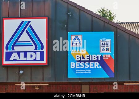 Berlin, Allemagne - 17 septembre 2020 : logo d'un supermarché à Berlin, Allemagne. Banque D'Images