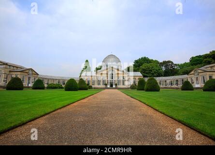 Syon Park, Londres, 2018. Vue panoramique sur la grande véranda de Syon, elle appartient au duc de Northumberland. Il est ouvert au public et est un p Banque D'Images