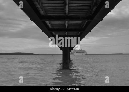 La princesse du soleil s'est ancrée au large de l'île de Lifou Banque D'Images