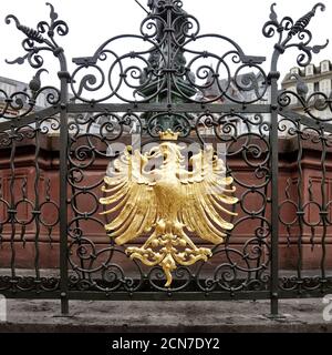 Eagle, armoiries de la ville de Francfort-sur-le-main sur la fontaine de justice, Francfort, Allemagne Banque D'Images