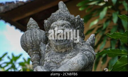 Gros plan d'une statue d'un dieu hindou dans Bali Banque D'Images