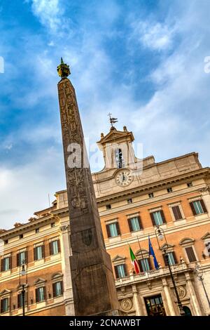 Palazzo Montecitorio, siège de la Chambre des Députés italienne, Rome, Latium, Italie Banque D'Images