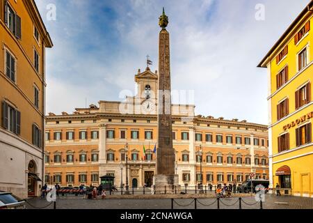 Palazzo Montecitorio, siège de la Chambre des Députés italienne, Rome, Latium, Italie Banque D'Images
