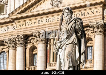 Détail de la façade de la basilique Saint-Pierre, Cité du Vatican Banque D'Images