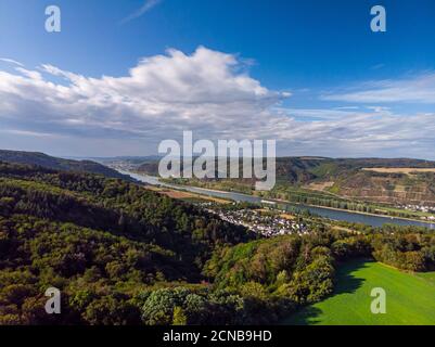 Une randonnée le long du Rhin avec vue tard été Banque D'Images