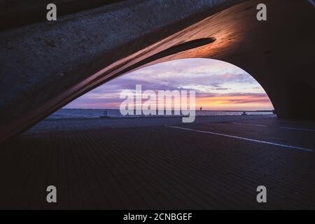 Magnifique coucher de soleil au Markermeer. Bataviahaven, Banque D'Images