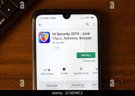 Ivanovsk, Russie - 26 juin 2019 : application Hi Security 2019 sur l'écran d'un smartphone ou d'une tablette. Banque D'Images