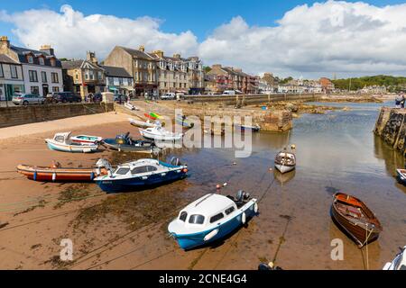 Port de Millport, Grand Cumbrae, Firth of Clyde, Écosse, Royaume-Uni, Europe Banque D'Images