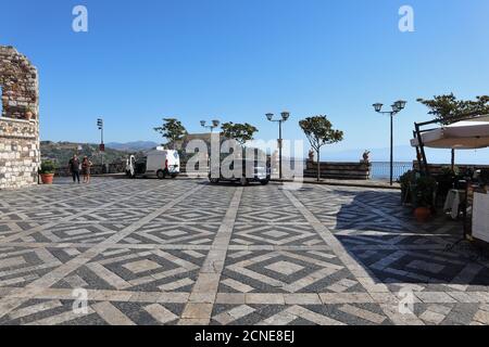Castelmola - Belvédère de la Piazza Sant'Antonio Banque D'Images