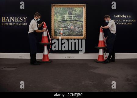 Londres, Royaume-Uni. 18 septembre 2020. Sous embargo jusqu'à 13 h 30 HNR le vendredi 18 2020 septembre. « How Me the Monet » de Banksy, exposé à Sotheby's, dans le centre de Londres, au Royaume-Uni, le 18 septembre 2020. L'image contemporaine de Banksy sur la représentation du pont japonais de Claude Monet dans son jardin de Giverny fera partie de la vente aux enchères en direct de Sotheby le 21 octobre 2020. (Photo de Claire Doherty/Sipa USA) crédit: SIPA USA/Alay Live News Banque D'Images