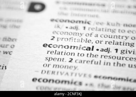 Mot ou phrase économique dans un dictionnaire Banque D'Images