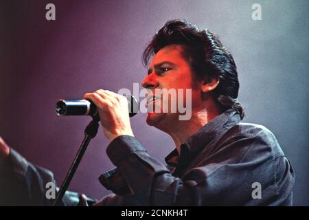 22 mai 1993, Bad Segeberg, le chanteur gallois de rock 'n' roll Shakin 'Stevens (civil: Michael Barratt), en direct et en plein air au R.SH Oldie-After dans l'Arena am Kalkberg. | utilisation dans le monde entier Banque D'Images