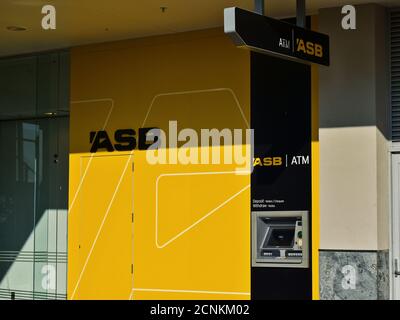 AUCKLAND, NOUVELLE-ZÉLANDE - 19 avril 2019 : Auckland / Nouvelle-Zélande - 19 2019 avril : vue de la banque ASB ATM dans le centre-ville de Botay Banque D'Images