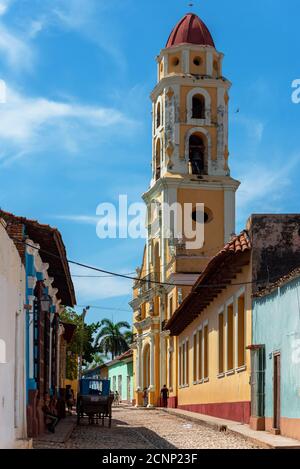 24 août 2019 : architecture coloniale le long des rues pavées de Trinidad. Trinité-et-Cuba Banque D'Images