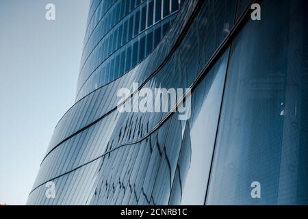 Bâtiment bleu en perspective. Banque D'Images