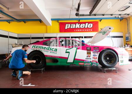 Vallelunga, Rome, Italie, 11 septembre 2020. Festival américain de Rome - Nascar Euro championnat. Les mécaniciens travaillent en boîte sur la Ford Mustang Banque D'Images