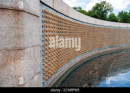 Gros plan sur les étoiles du mur de la liberté, dans le mémorial national de la Seconde Guerre mondiale à Washington, États-Unis Banque D'Images