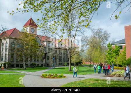 Le Memorial Building (administration) du Whitman College, un collège privé d'arts libéraux à Walla Walla, dans le comté de Walla Walla, dans la région de Palouse, dans l'est de l'Ouest Banque D'Images