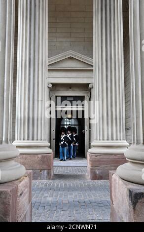 Royal Life Guards au Palais Amalienborg à Copenhague Banque D'Images