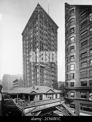 Vue extérieure du Fisher Building, situé au 343 South Dearborn Street, à l'angle nord-est de Van Buren Street, Chicago, Illinois Banque D'Images