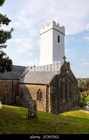 Église Saint-James, Manorbier, Pembrokeshire, pays de Galles, Royaume-Uni Banque D'Images