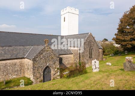 Église Saint-James, Manorbier, Pembrokeshire, pays de Galles, Royaume-Uni Banque D'Images
