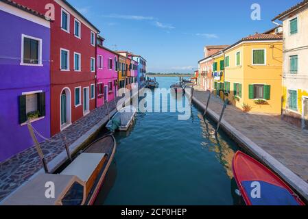 Burano, Italie - les maisons colorées de Burano, Italie Banque D'Images