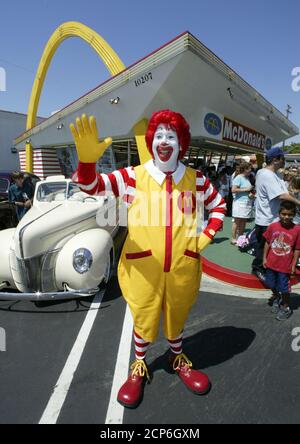 Le Plus Ancien Restaurant Mcdonald S Dans La Region De Downey A Ouvert En 1953 Photo Stock Alamy