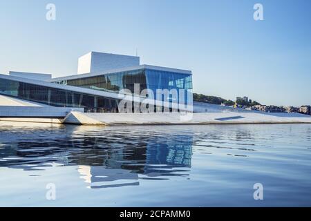 Nouvel opéra de l'Opéra norvégien à Oslo, Norvège, Scandinavie, Europe du Nord, Europe Banque D'Images