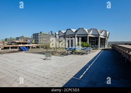 Bochum, région de la Ruhr, Rhénanie-du-Nord-Westphalie, Allemagne - RUB, Université de la Ruhr Bochum, place en face de l'Audimax déserté dans les temps de la corona Banque D'Images