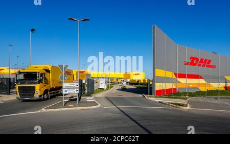 Bochum, région de la Ruhr, Rhénanie-du-Nord-Westphalie, Allemagne - DHL Logistik Parcel Center, MARQUE 51° 7, conversion de l'ancienne usine Opel de Bochum Gelaendes. Banque D'Images