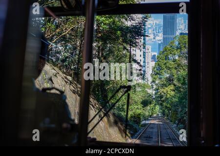 Trajet en tramway depuis Victoria Peak Hong Kong Banque D'Images