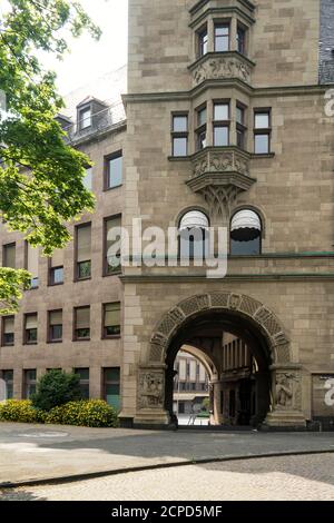 Duisburg, Burgplatz, vieille ville historique, hôtel de ville, passage Banque D'Images