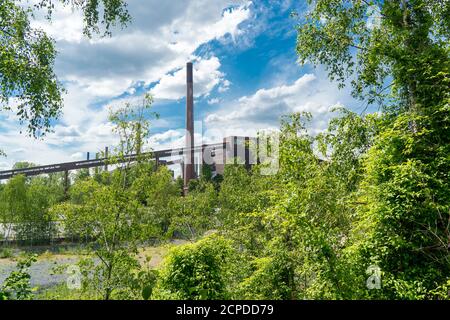 Zeche Zollverein, site classé au patrimoine mondial de l'UNESCO à Essen, vue sur le dépotoir de l'usine de cokéfaction Banque D'Images