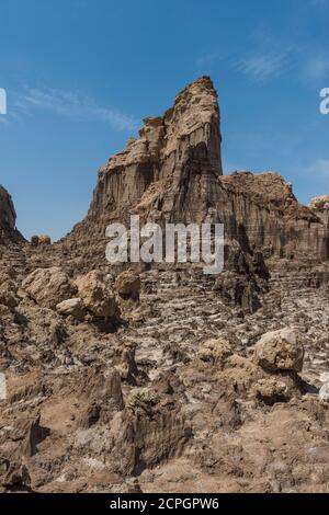 Formations de grès avec dépôts de sel, Dallol, Danakil Dépression, région d'Afar, Éthiopie, Afrique Banque D'Images