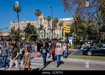 Scène de rue dans la vieille ville, Malaga, Andalousie, Espagne Banque D'Images