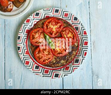 KooKoo Bademjan - frittata d'aubergine, plat persan Banque D'Images