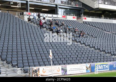 MILTON KEYNES, ANGLETERRE. 19 SEPTEMBRE 2020. Le nouveau regard de la foule au match Sky Bet League 1 entre MK Dons et Lincoln City au stade MK, Milton Keynes. (Credit: John Cripps | MI News ) Credit: MI News & Sport /Alay Live News Banque D'Images