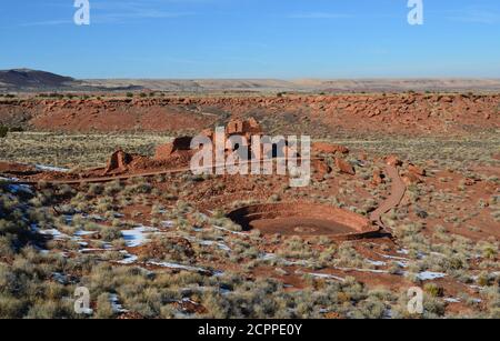 Vue panoramique sur les ruines de Wukoki dans une vallée. Banque D'Images