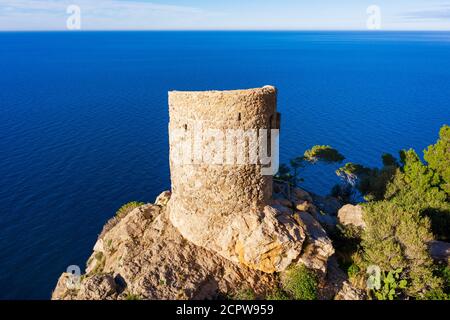 Tour de guet Torre des Verger, près de Banyalbufar, Serra de Tramuntana, vue aérienne, Majorque, Iles Baléares, Espagne Banque D'Images