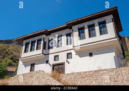 Il y a de nombreux bâtiments historiques appartenant à différentes cultures dans le Süleymaniye mahallesi, également connu sous le nom de l'ancien Gümüşhane. Banque D'Images