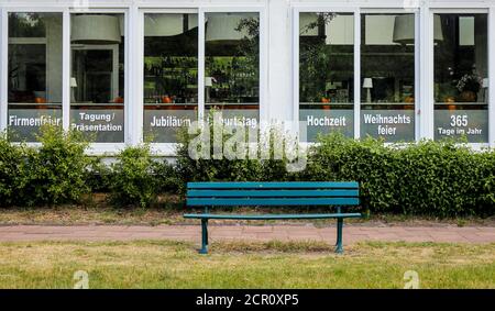 La salle d'événements est fermée pendant la pandémie de corona, Düsseldorf, Rhénanie-du-Nord-Westphalie, Allemagne Banque D'Images